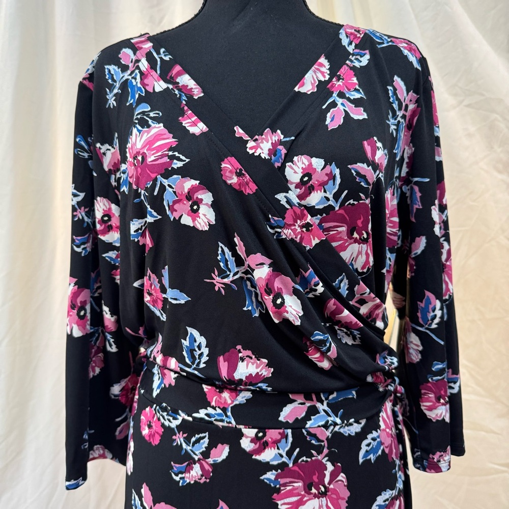 EAST ADELINE NWT Floral Wrap Top Dress 2X